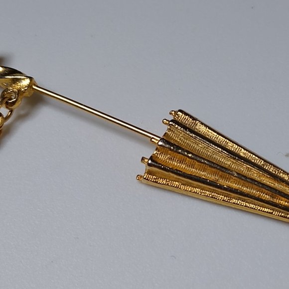 Vintage Closed Umbrella Metal Stickpin Brooch With Chains - Picture 5 of 15